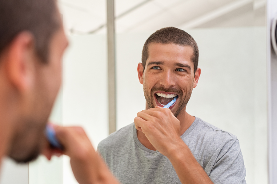 man-brushing-teeth