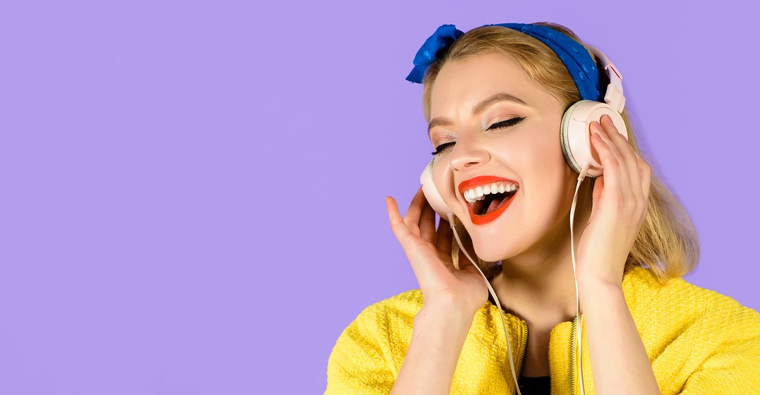 Learning English with Music? 12 Songs to Breathe New Life Into Your Playlist!